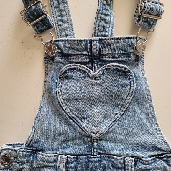 H&M Heart Pocket Short Overalls - Picture 2 of 5